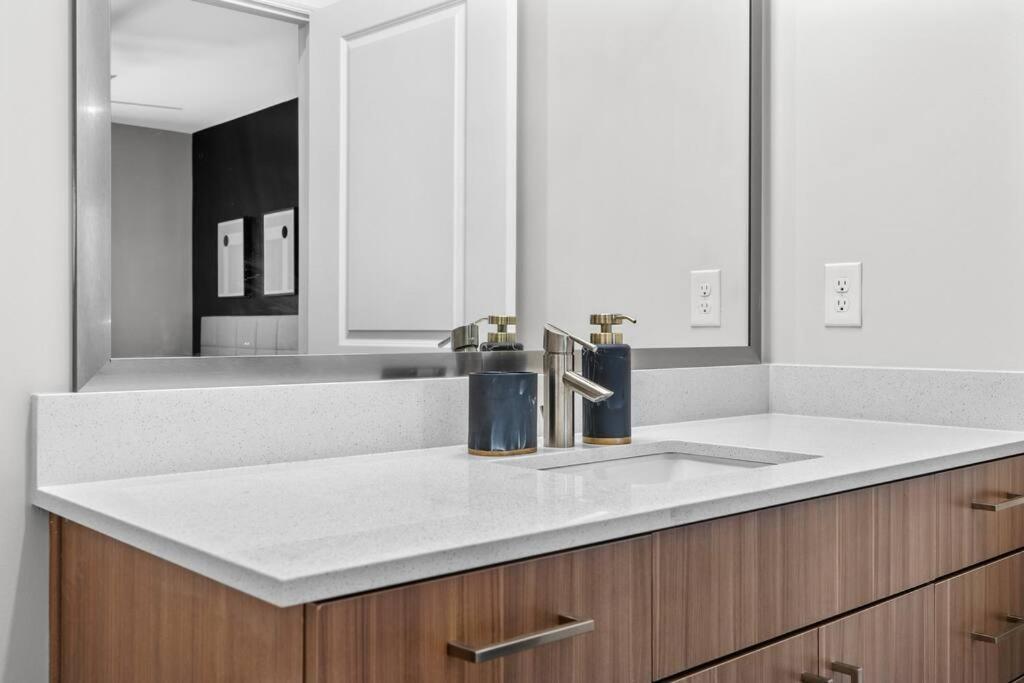 The Hollywood Suite The Gulch Nashville Bagian luar foto